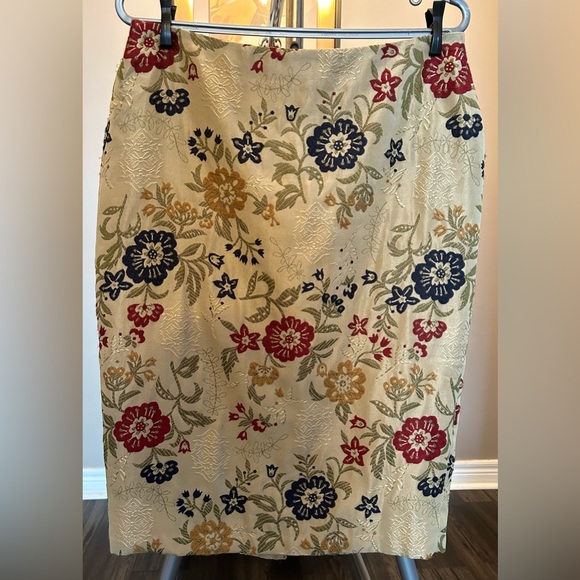 EUC DANIER Embroidered Skirt - Picture 1 of 4